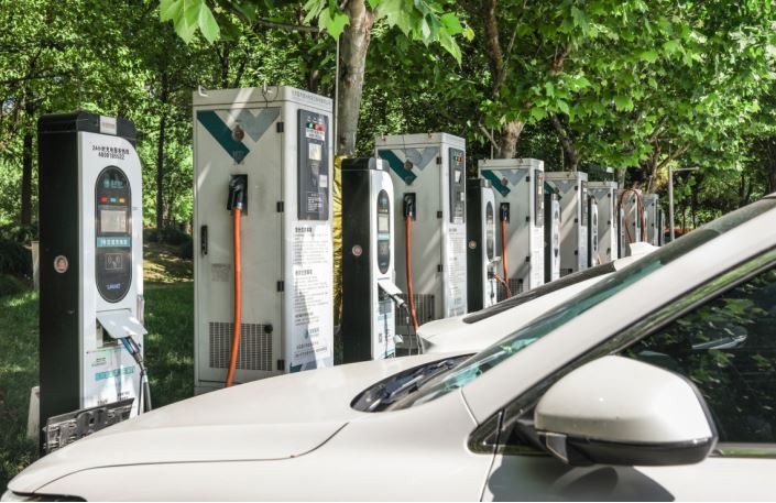 Tsoomfwv Lub Tebchaws Yelemes Yuav Txuas Ntxiv Ntxiv 5.5 Billion Euros Ntawm ...