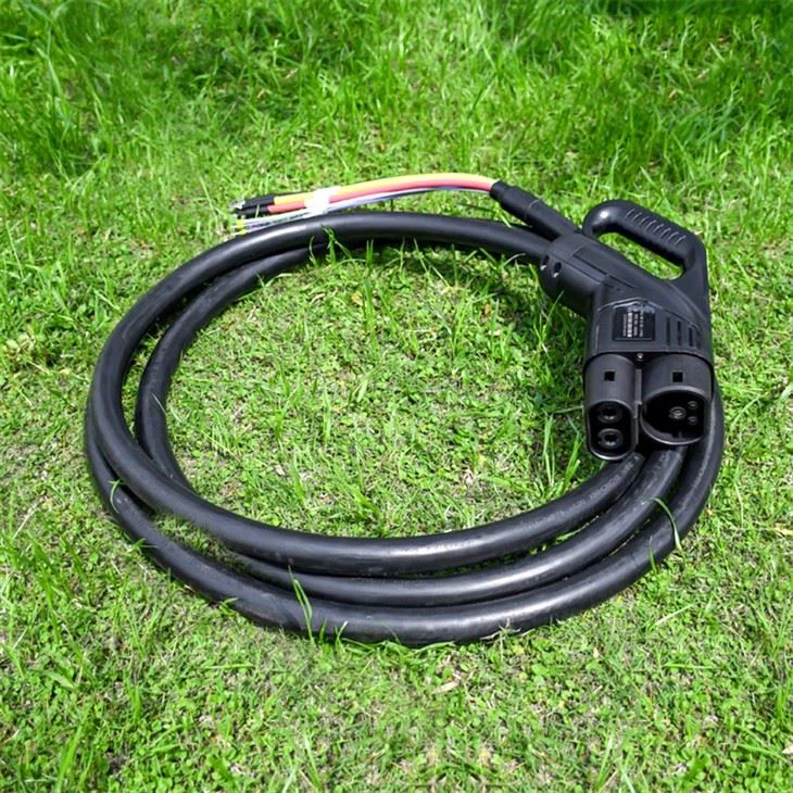 6. EV charging station retractable ev charging cable CCS2 300A_